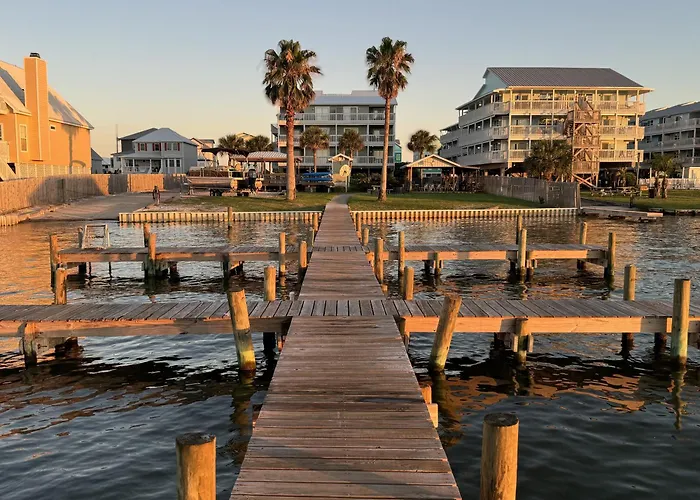 3Br Condo Gulf Views With Pool, Boat Launch And Dock