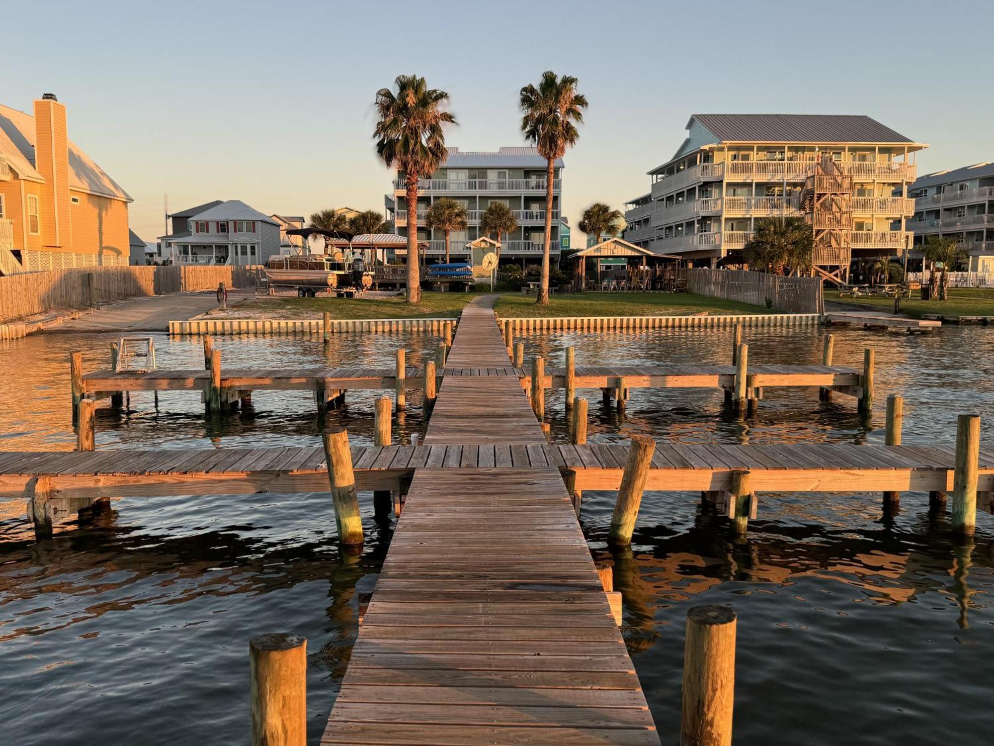 3br Gulf Views With Pool, Boat Launch And Dock Apartment Gulf Shores